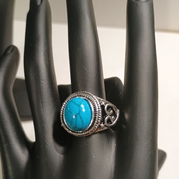 Silver Turquoise Ring - Picture 1 of 5